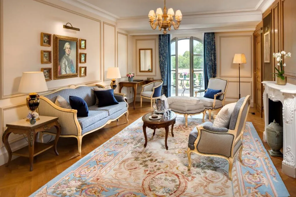 Auberge du Jeu de Paume lobby